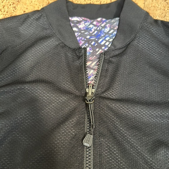 Gorgeous, reversible (EUC ) Zella girl’s athletic jacket. - Picture 11 of 14